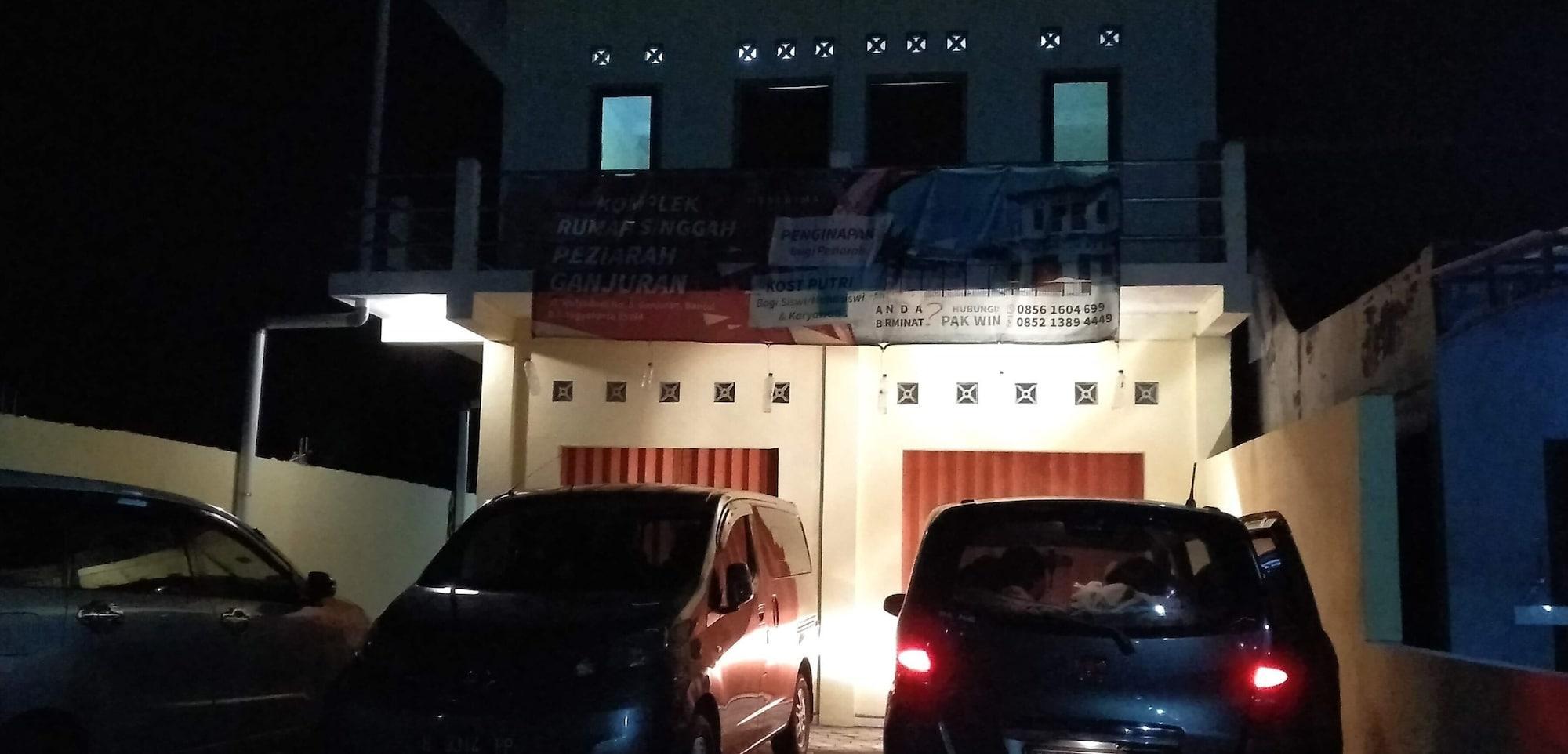 Spot On 93020 Rumah Singgah Ganjuran Bantul Buitenkant foto
