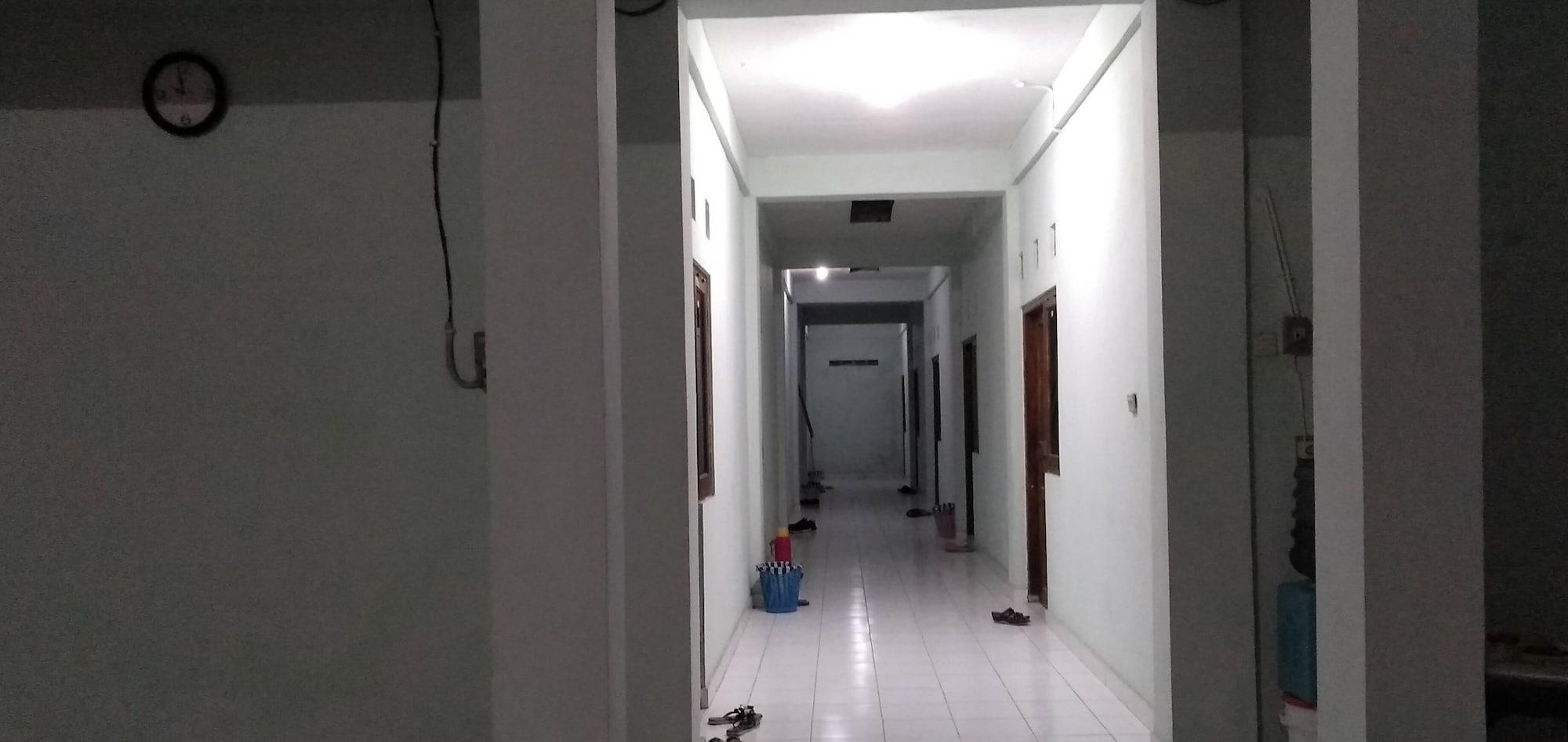 Spot On 93020 Rumah Singgah Ganjuran Bantul Buitenkant foto