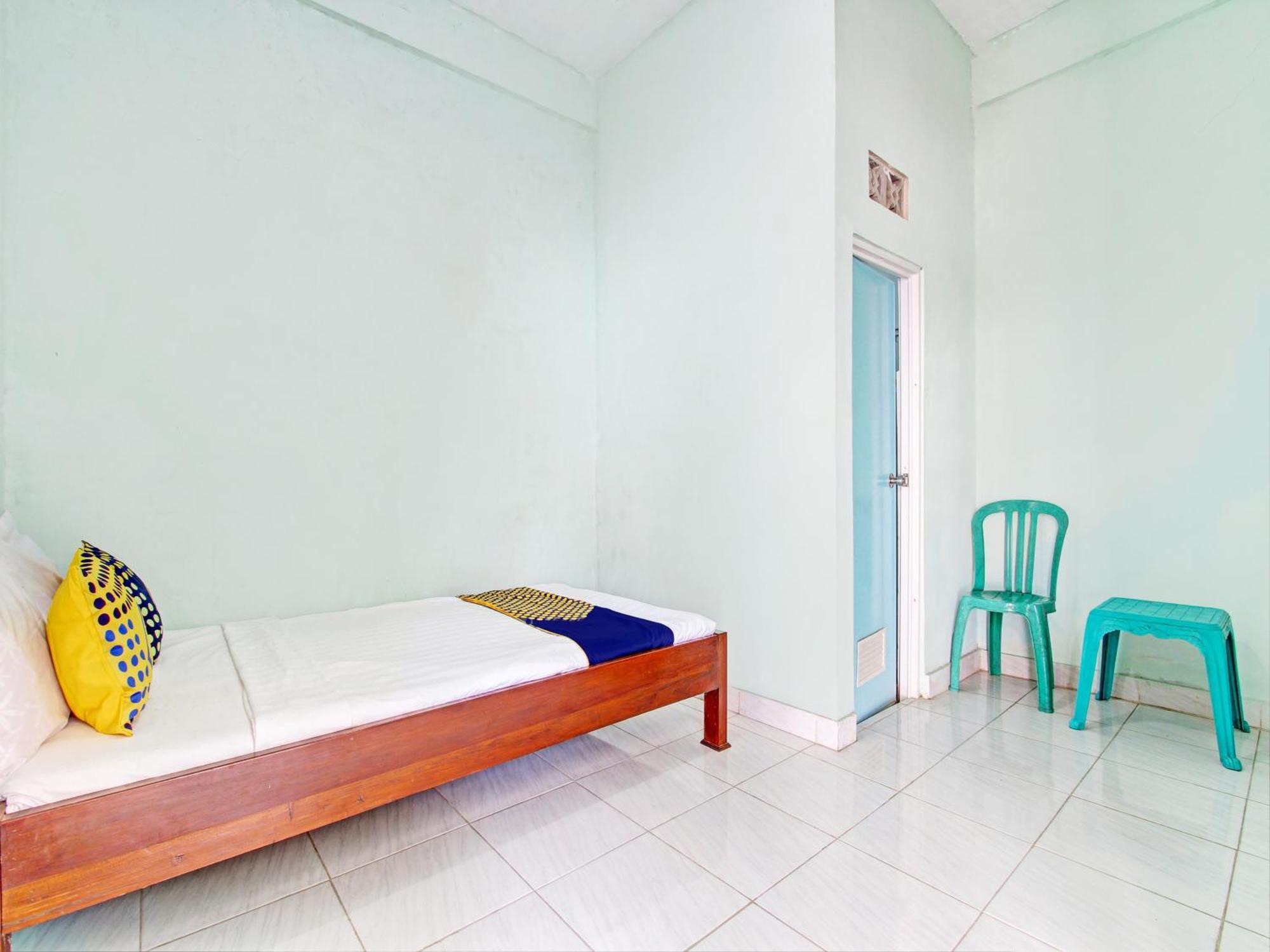 Spot On 93020 Rumah Singgah Ganjuran Bantul Buitenkant foto