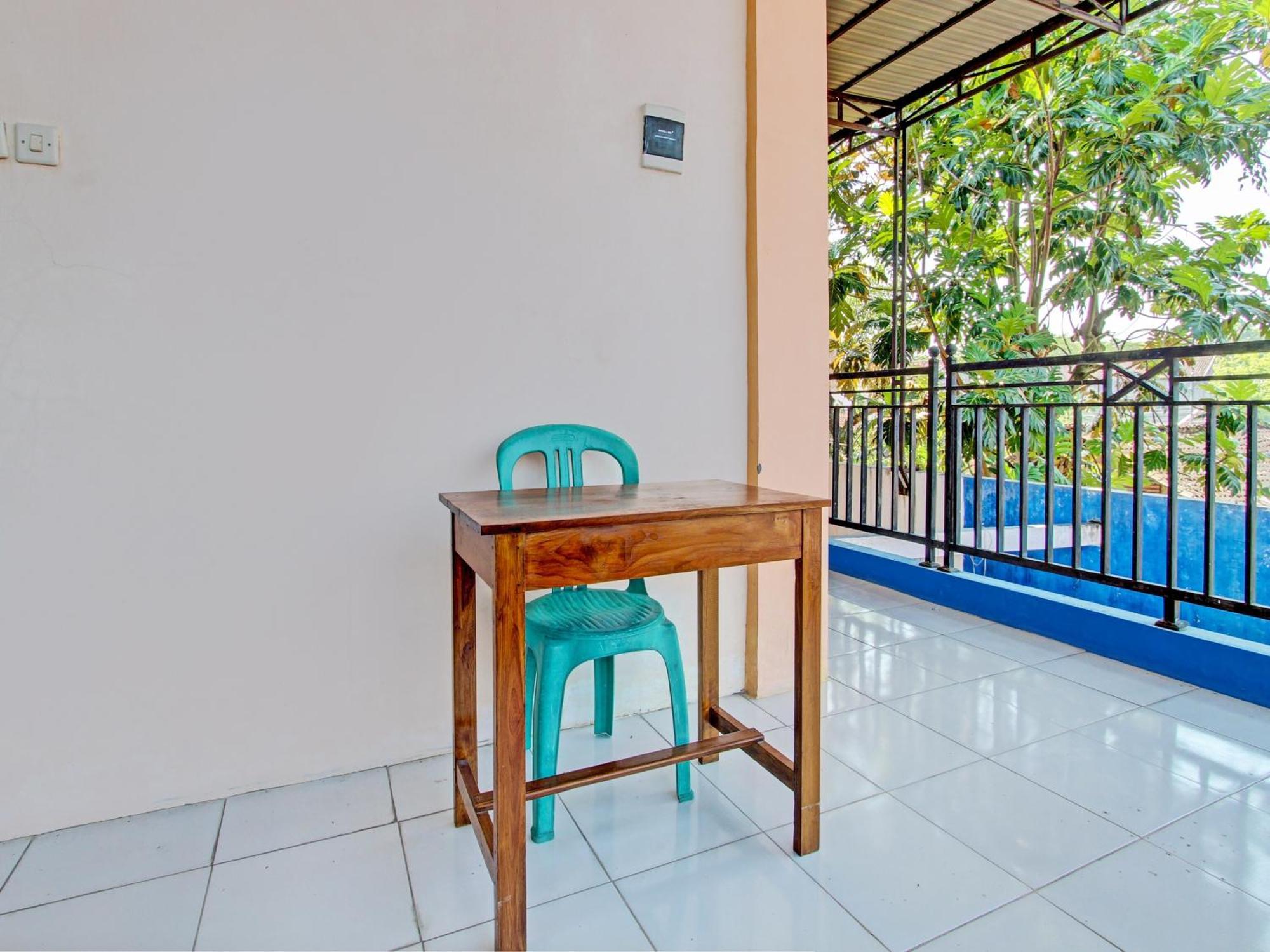 Spot On 93020 Rumah Singgah Ganjuran Bantul Buitenkant foto